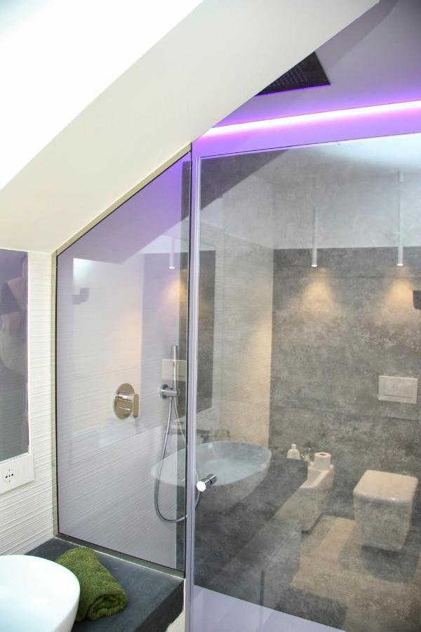 En Suite Bedroom Blue Moon Piano di Sorrento Buitenkant foto
