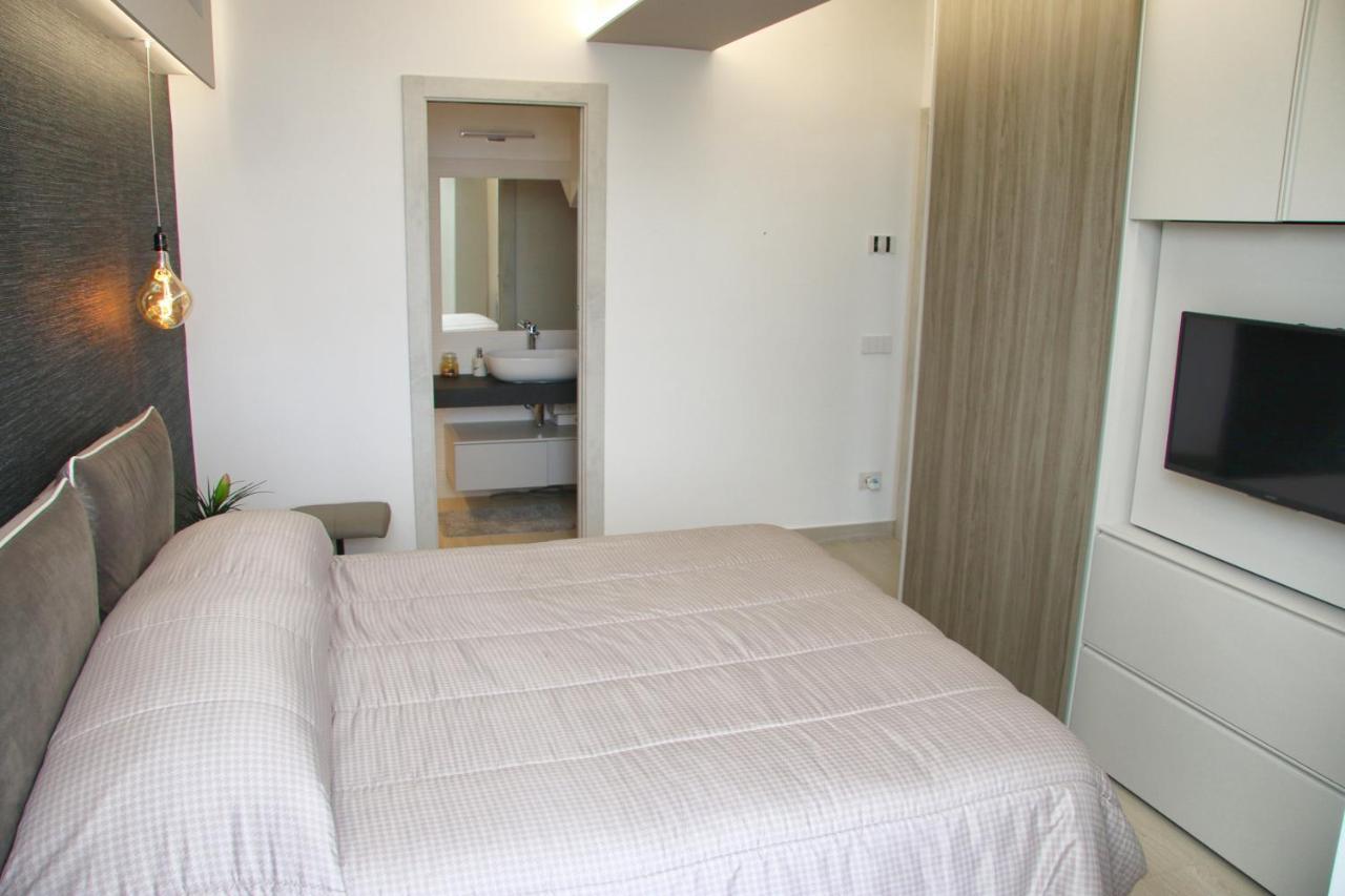 En Suite Bedroom Blue Moon Piano di Sorrento Buitenkant foto