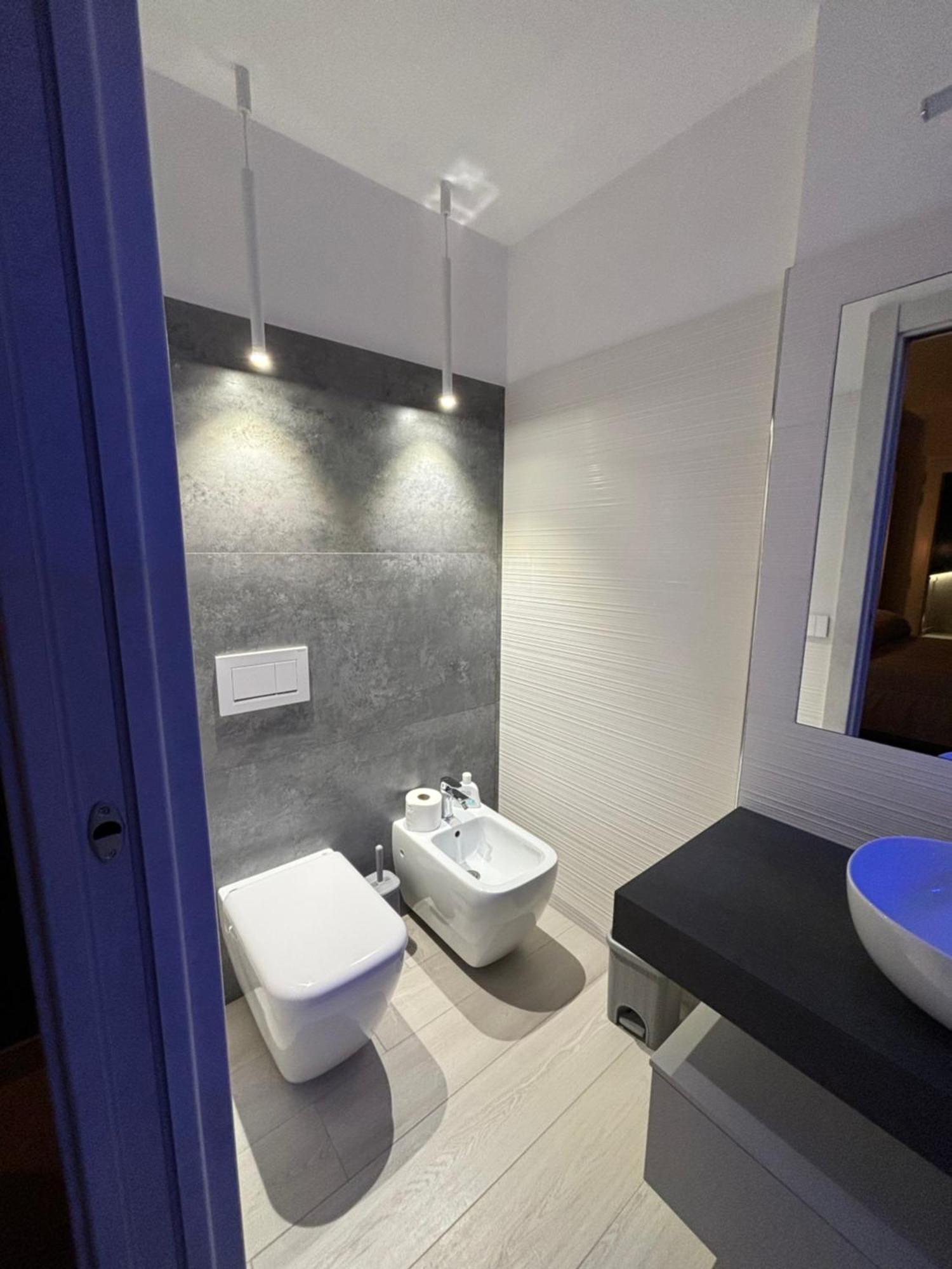 En Suite Bedroom Blue Moon Piano di Sorrento Buitenkant foto