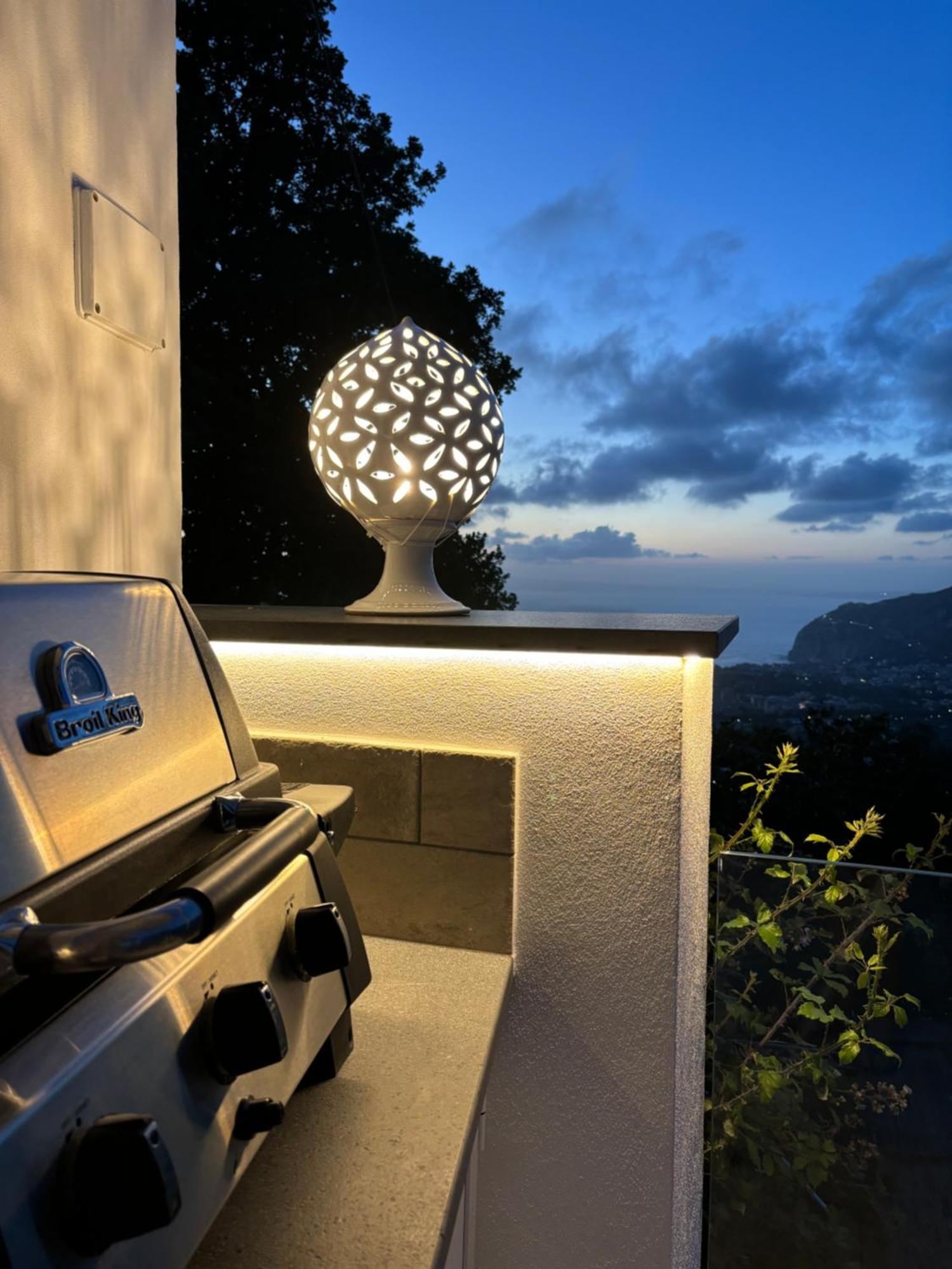 En Suite Bedroom Blue Moon Piano di Sorrento Buitenkant foto
