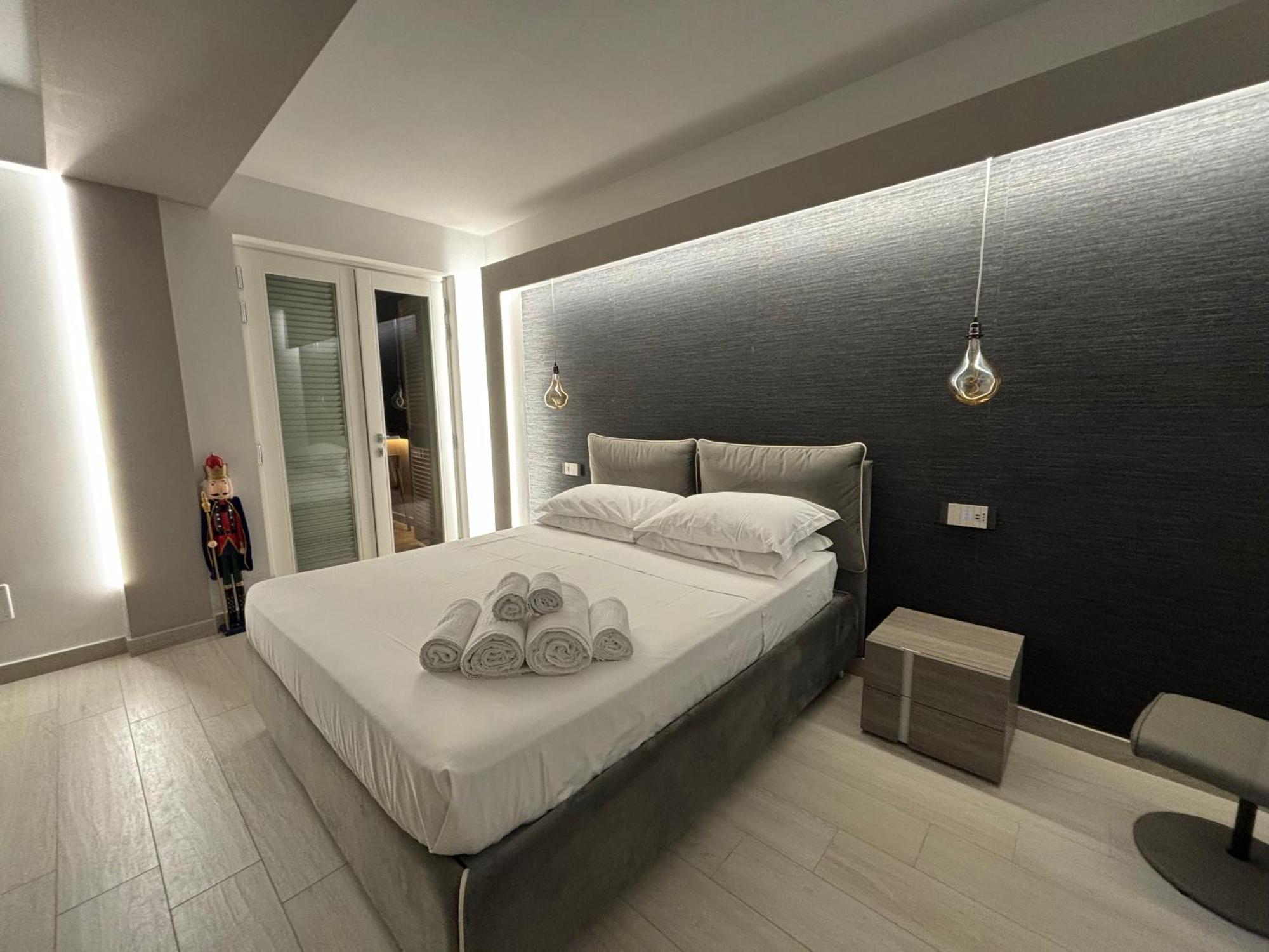 En Suite Bedroom Blue Moon Piano di Sorrento Buitenkant foto